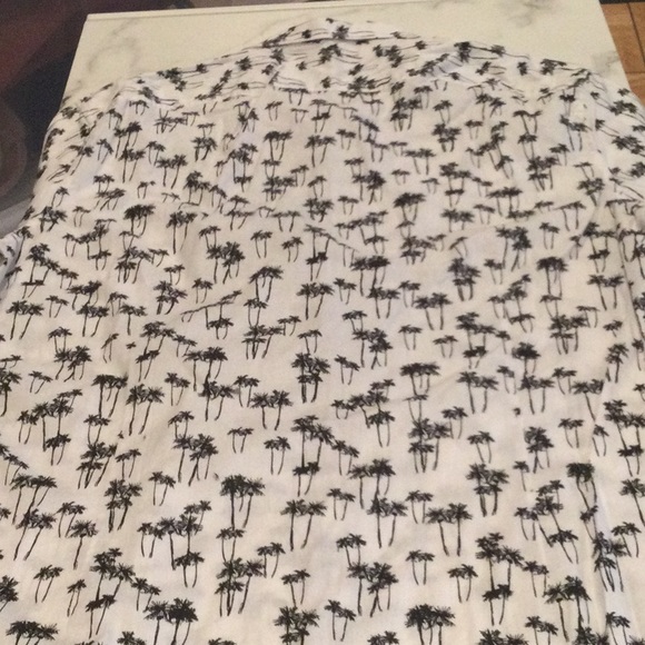 MENS floral short sleeve BUTTON DOWN , medium - Picture 5 of 6